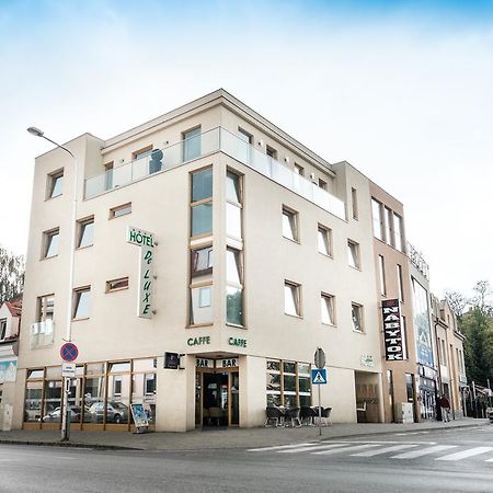 ניטרה Hotel Deluxe With Free Wellness And Fitness Centrum מראה חיצוני תמונה